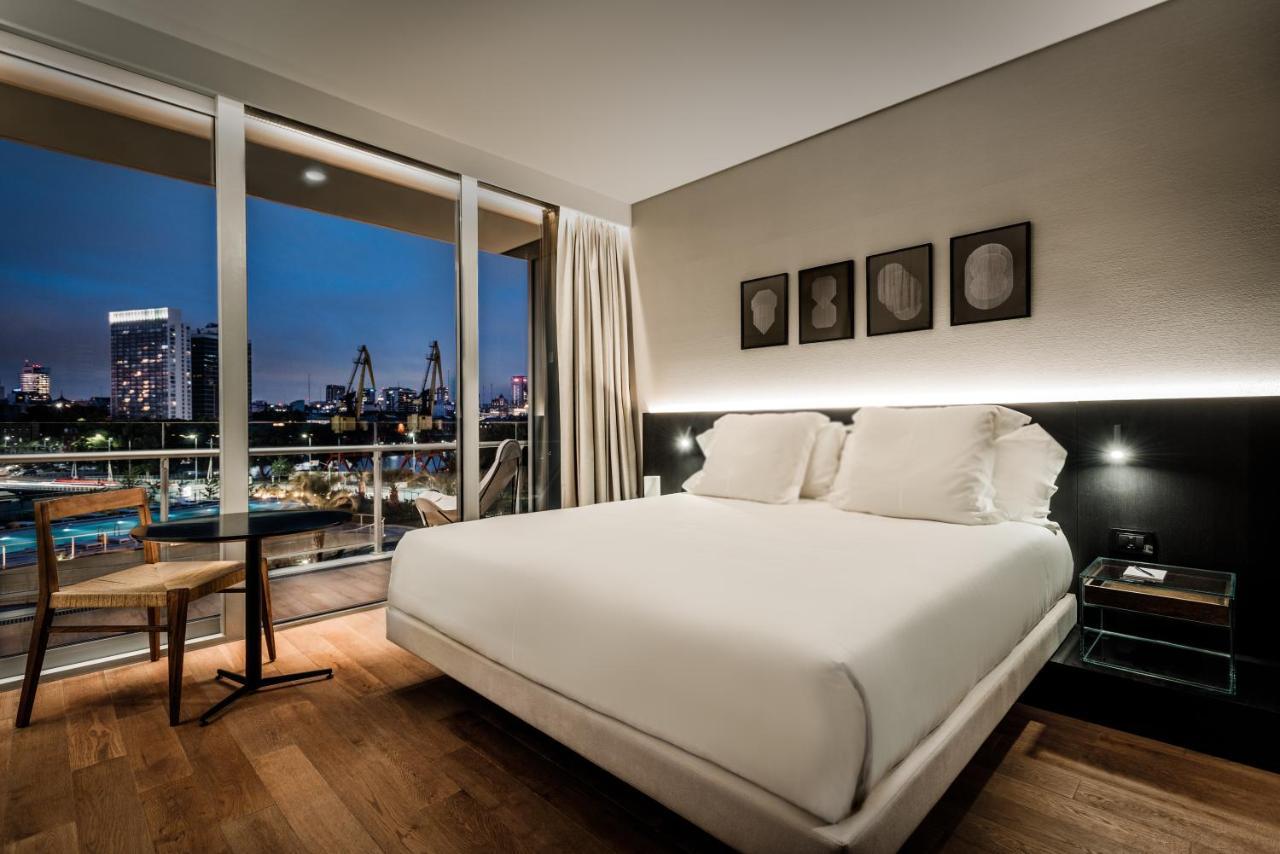 Hotel Sls Buenos Aires Puerto Madero Exteriér fotografie A bedroom at the London Edition