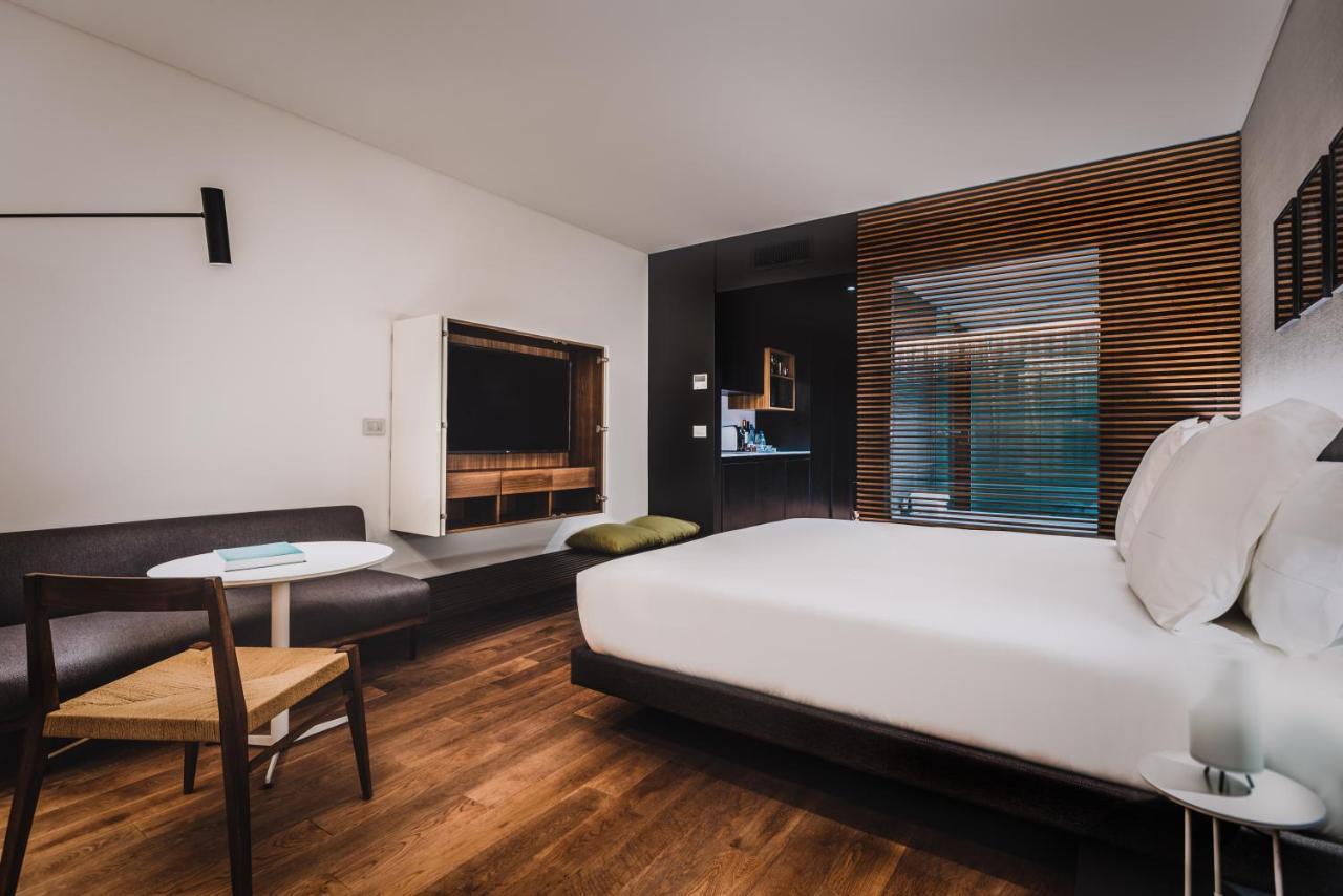 Hotel Sls Buenos Aires Puerto Madero Exteriér fotografie A room at the hotel